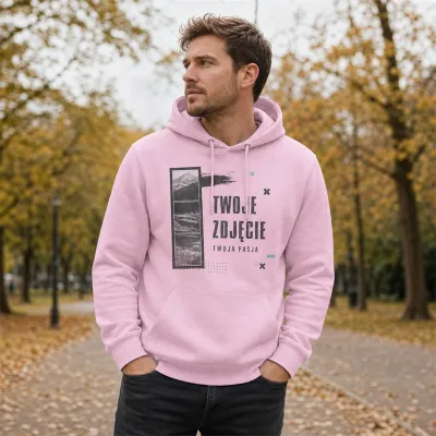 Bluza z Kapturem College Hoodie  - Nadruk -  kolor Baby Pink