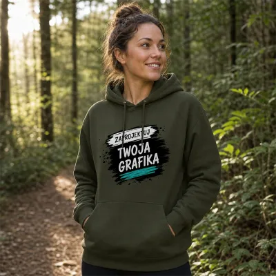 Bluza z Kapturem College Hoodie - Nadruk - kolor Combat Green Bluza z Kapturem College Hoodie - Nadruk - kolor Combat Green